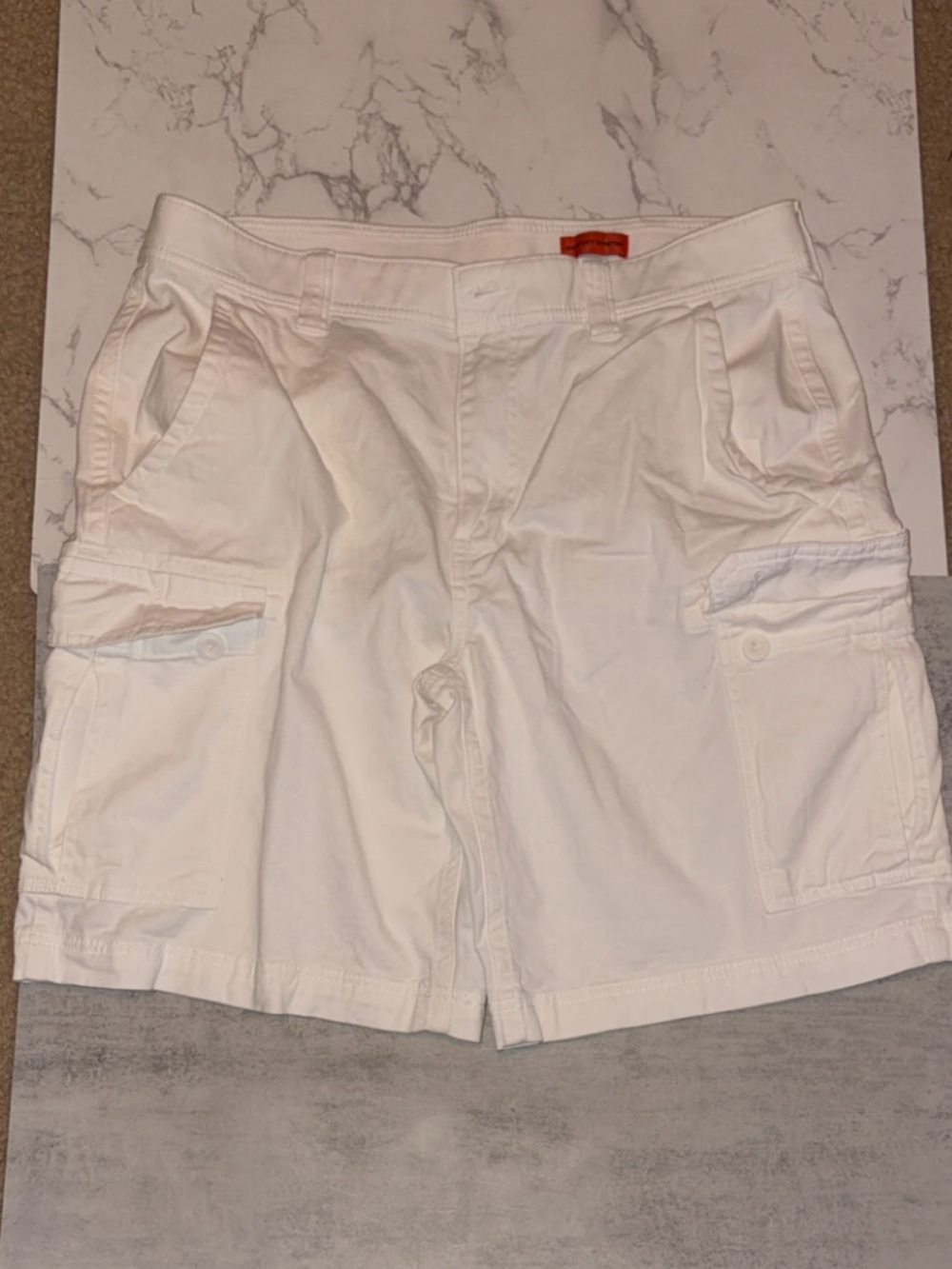 MEN’S ST John’s Bay White Cargo Shorts - Classic Utility Style - Picture 1 of 5